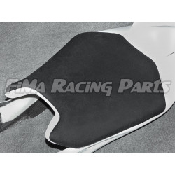 Aprilia RSV4 type: black leather seat