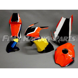 Design 068 Bestellbar unter Rennverkleidung