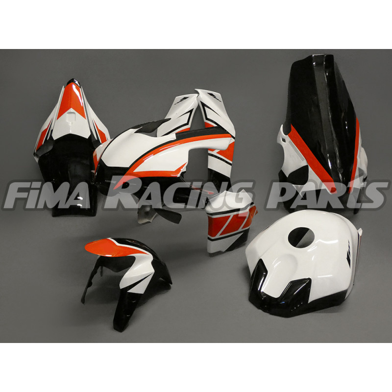 Design 129 orderable under racing clothing