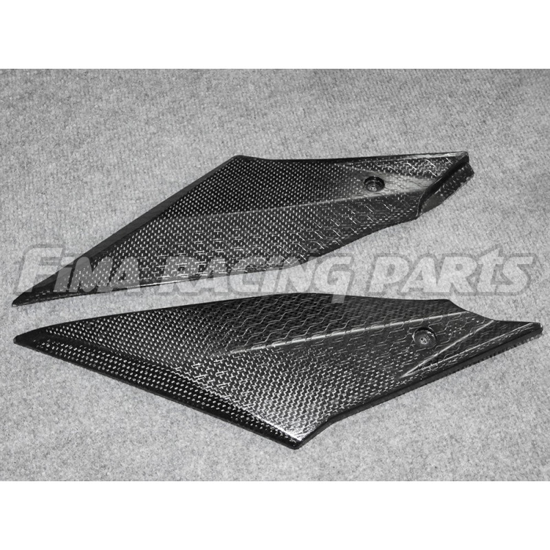 R1 15-16 Tankverkleidung Seite Yamaha Carbon